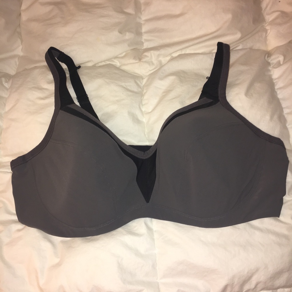 Torrid active 46 D bra